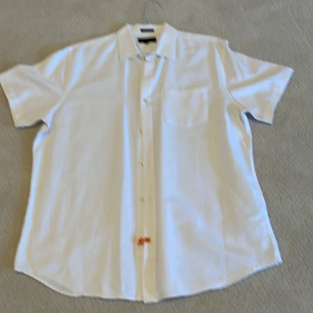 Banana Republic Men’s short sleeve shirts